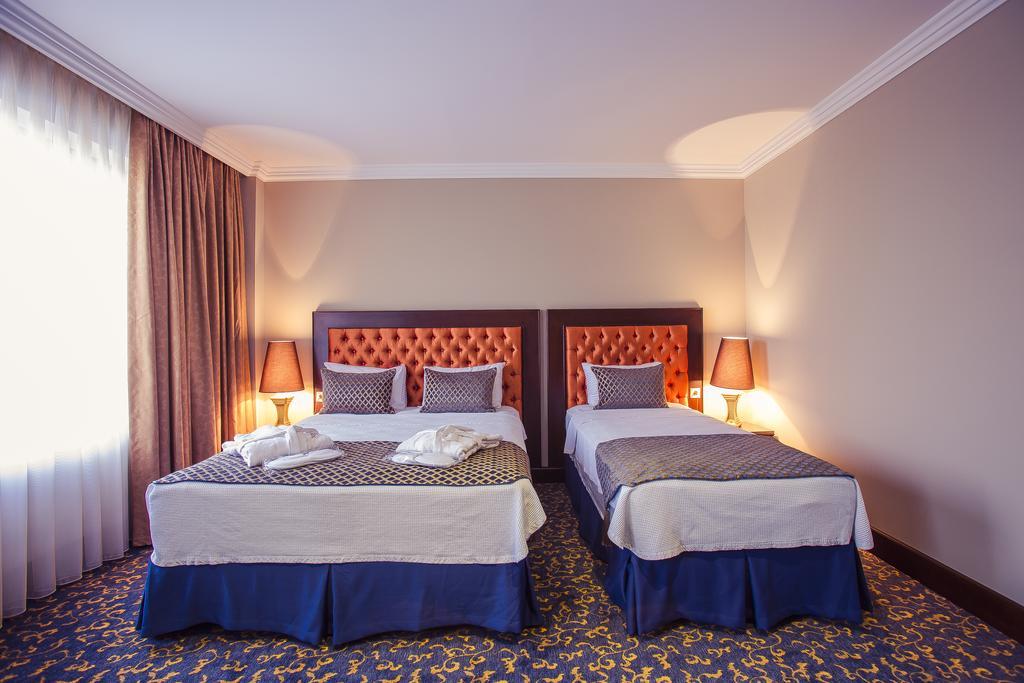 Hotel Intourist Palace Batumi Cameră foto