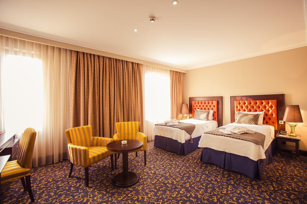 Hotel Intourist Palace Batumi Cameră foto