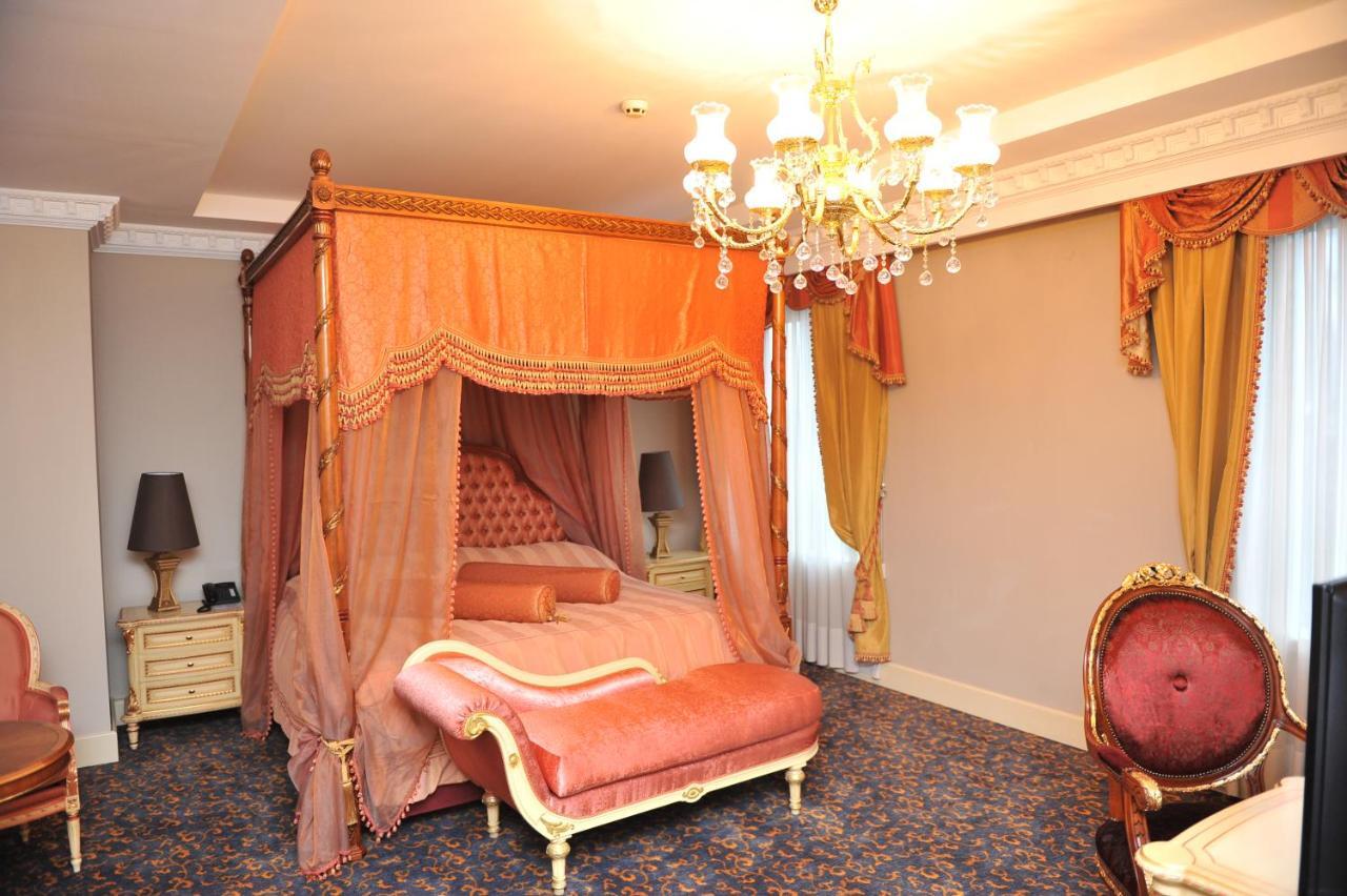 Hotel Intourist Palace Batumi Cameră foto